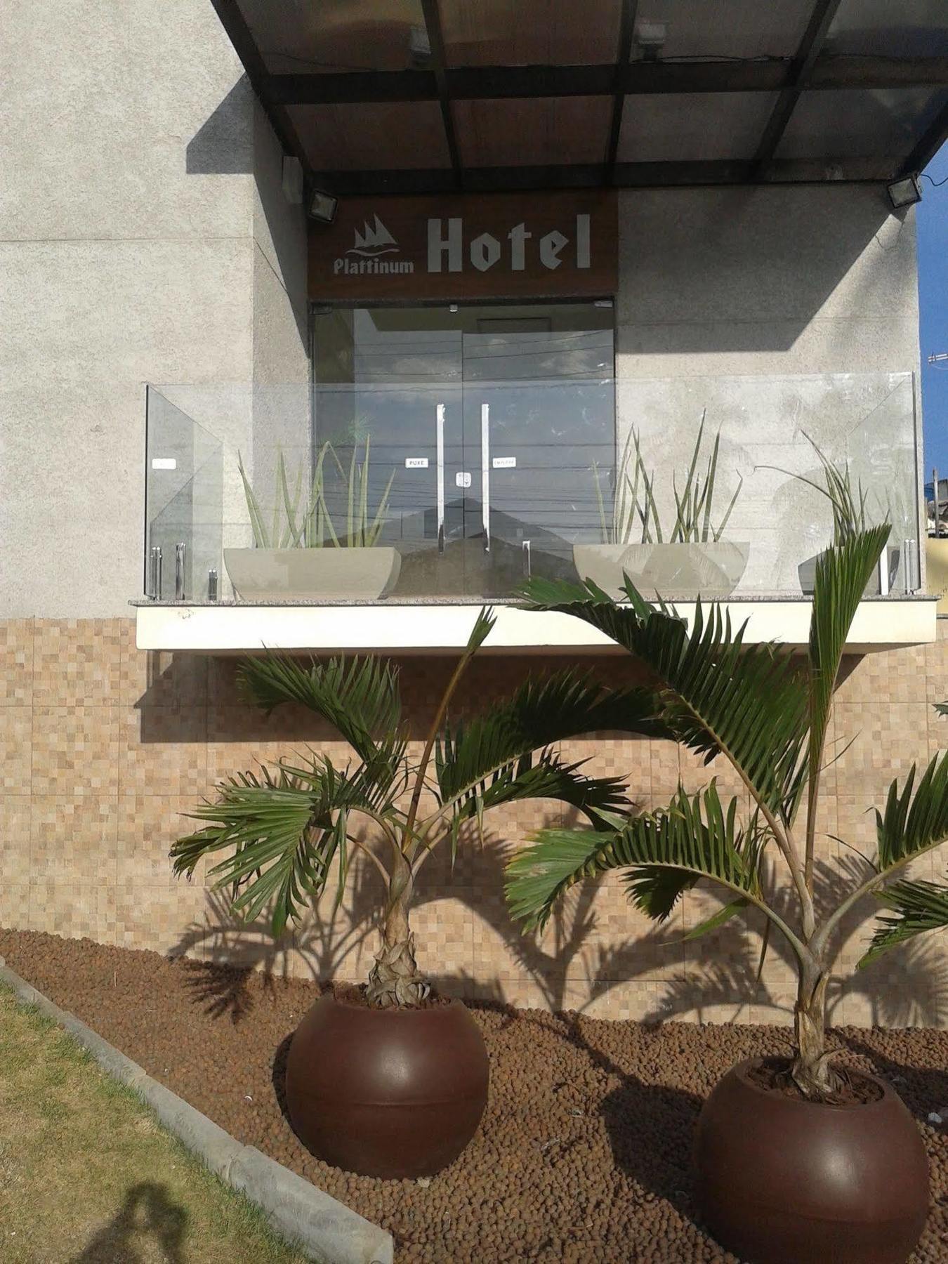 Plattinum Hotel Лауру-ди-Фрейтас Экстерьер фото